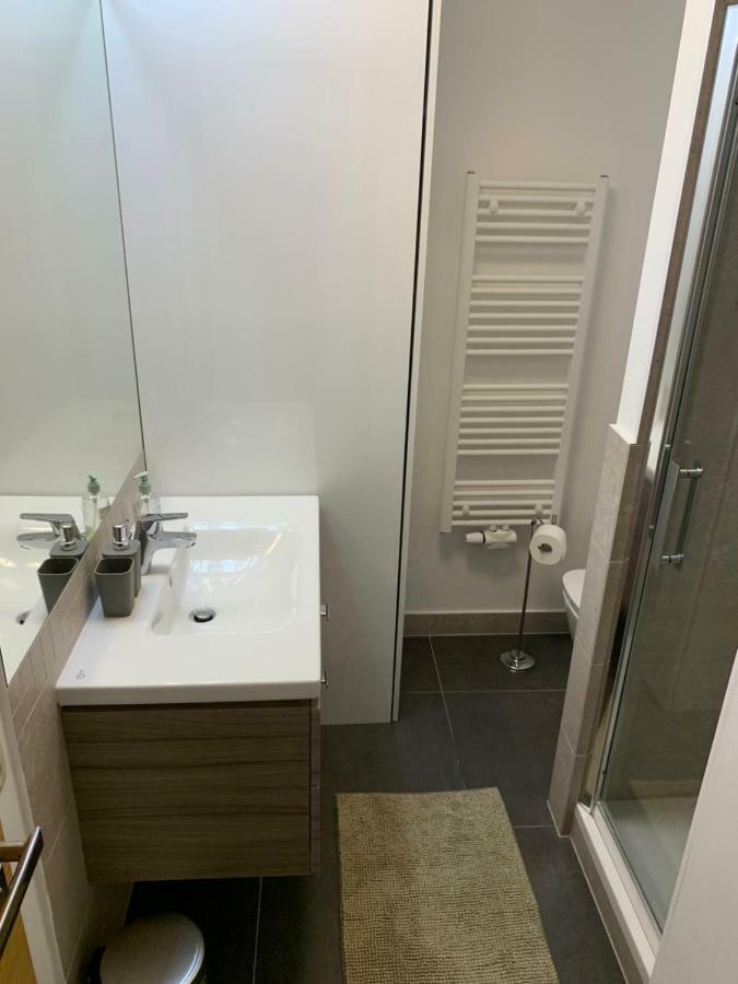 Apartments09 In New Building With Free Parking Panorama City - Amazing View Close To Old Town Братислава Екстериор снимка