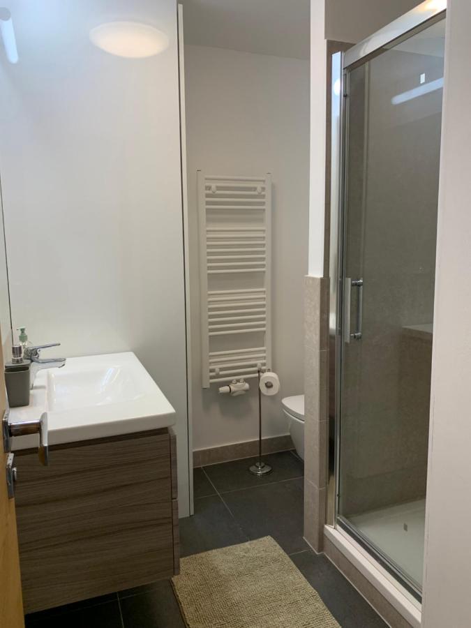 Apartments09 In New Building With Free Parking Panorama City - Amazing View Close To Old Town Братислава Екстериор снимка